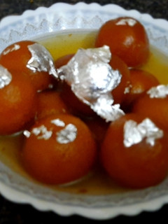 काला जामुन (kala jamun recipe in Hindi) रेसिपी मुख्य फोटो