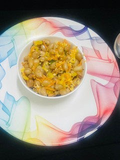 A picture of Peanut Sundal.
