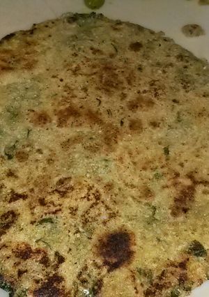 A picture of Rice flour veggie Uttapam.