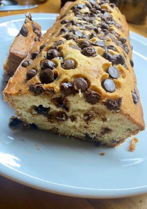 Una foto de Budín de vainilla y budín de chocolate con chips de chocolate🥧