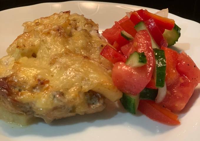 Мясо по-французски с картофелем в духовке