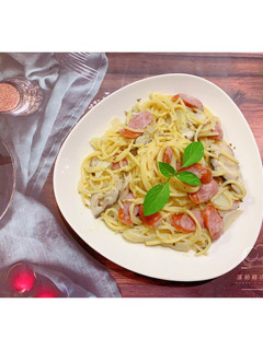A picture of German Sausage Creamy Pasta (No White Sauce).