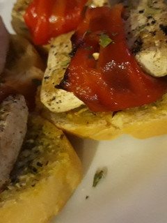Una foto de Canapé de tofu y pimiento