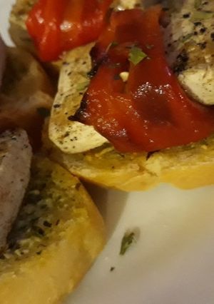 Una foto de Canapé de tofu y pimiento