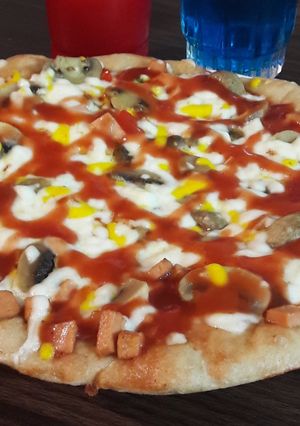 عکسی از دستور پیتزا ماهیتابه ای