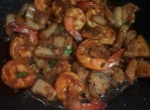 Hình của món Ba rọi tôm rim. Ăn sạch nồi cơm.