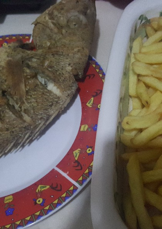 Una foto de Pescado entero frito