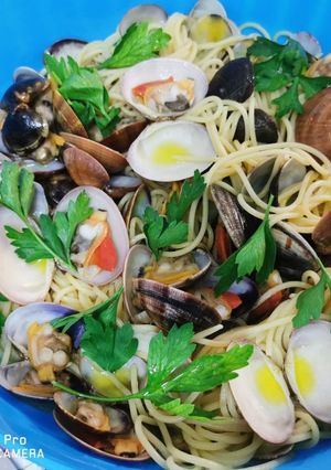 Una foto de Spaghetti con almejas