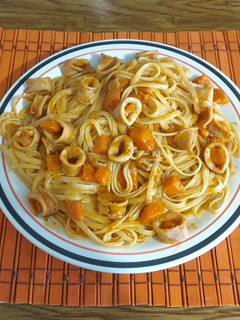 Foto principal de Tallarines🍝 con calamar "chipirón"🦑
