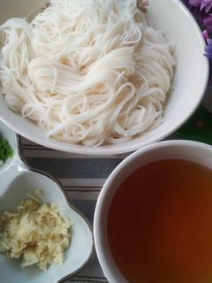 清爽無油 ~ 日式薑香涼麵 的食譜成品照片