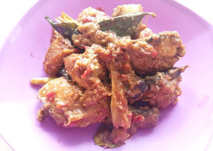 Cara Gampang Membuat Ayam Bumbu Rujak yang Bisa Manjain Lidah