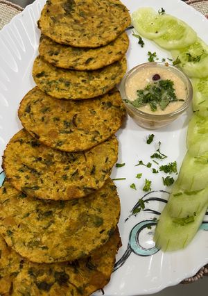 A picture of Crispy Masala Puri with Vegetable Methi.