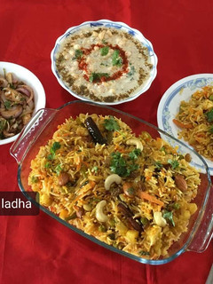 बॉम्बे वेज बिरयानी (bombay veg biryani recipe in Hindi) रेसिपी मुख्य फोटो