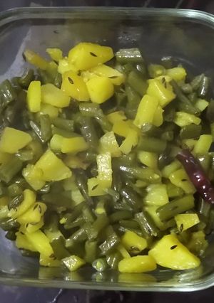 পট্যাটো ফ্রেন্চ ফ্রাই (Potato french beans fry recipe in Bengali) রেসিপির প্রধান ছবি