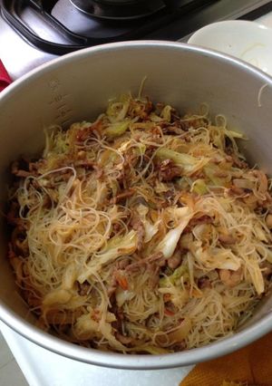 豬肉炒米粉 的食譜成品照片