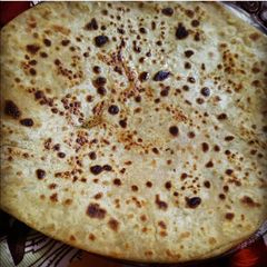 A picture of Aloo paratha.