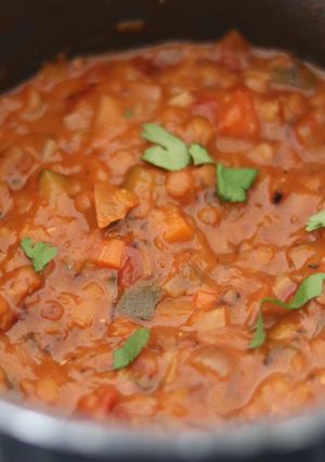 A picture of Vegan ragu with lentils sauce base 🌿.