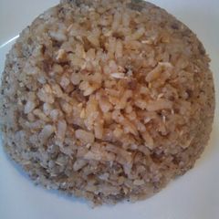 A picture of Minced meat pilau with coconut.