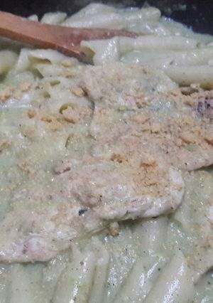صورة لوصفة مكرونة بصوص الكوسه والاعشاب