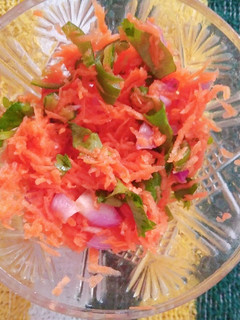 கேரட் சாலட் (Carrot salad recipe in tamil) செய்முறை முக்கிய புகைப்படம்
