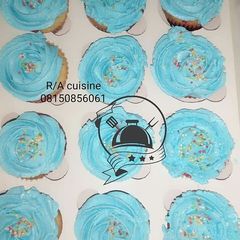 A picture of Whipping cream cupcakes.