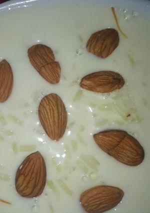 A picture of Shahi rice kheer.
