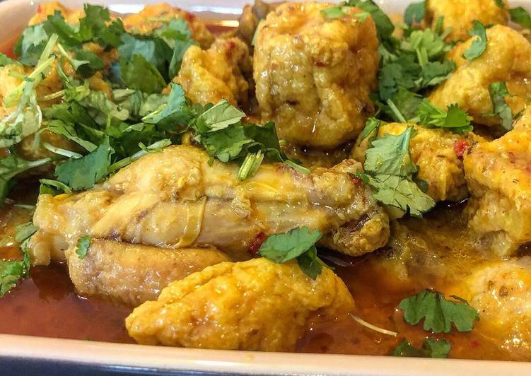 How to Prepare Recipe of Gulai Ayam - Indonesian Chicken Curry