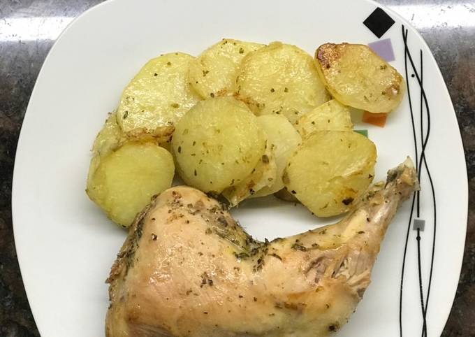 Pollo a la mostaza con papas al horno Receta de Patricia Gonzalez- Cookpad