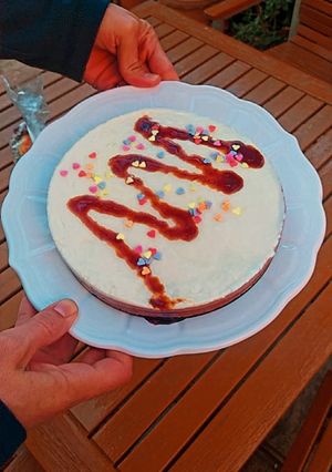 Una foto de Tarta de tres chocolates (sin horno)