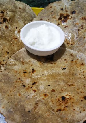 ઘઉં-બાજરા ની રોટલી(rotli recipe in GujArati) રેસીપી મુખ્ય ફોટો