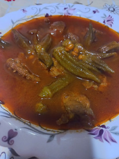 عکسی از دستور خورش بامیه با گوشت گوسفندی