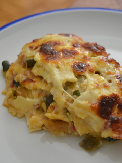 Una foto de Lasaña de verduras y bechamel de queso curado