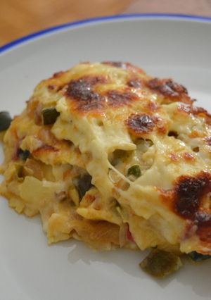 Foto principal de Lasaña de verduras y bechamel de queso curado