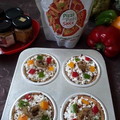 Broccoli base Pizza cups A picture of Broccoli base Pizza cups.
