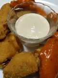 Crunchy pan-fried chicken wings with blue cheese dip