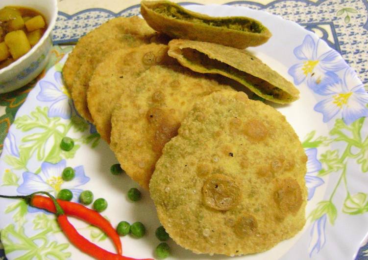 How to Prepare Quick Koraishutir Kochuri (Green Peas Kachori)