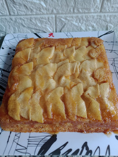 Una foto de 🍎Torta invertida de manzana🍎
