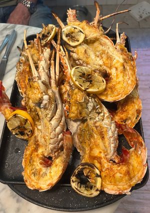 Foto di Aragosta grigliata al burro e aglio