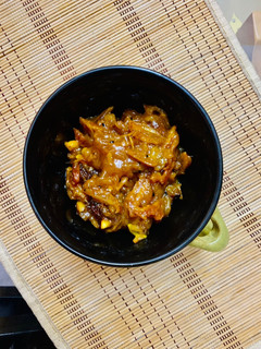 A picture of Sweet & sour Nauratan Chutney.