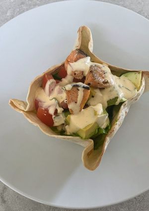 A picture of Salad Tortilla Bowl.