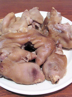 Una foto de Como cocinar manitas (pies) de cerdo