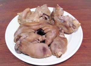 Foto principal de Como cocinar manitas (pies) de cerdo