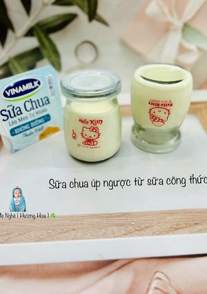 Hình của món Sữa chua úp ngược từ sữa công thức.