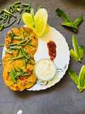 Spring onion mix flour Thalipith