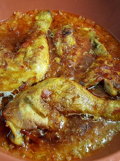 Una foto de Tajine de pollo "entomatao"