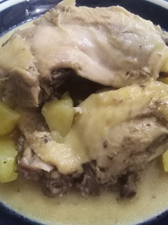 Una foto de Pollo en crema de arroz