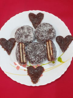 A picture of Dates Sandwich.