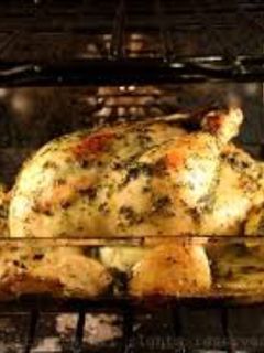 Una foto de Pollo al horno en salsa de perejil y limón