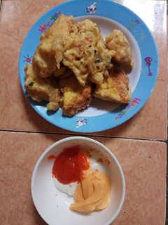 Foto resep Tahu isi kornet pedas,😂