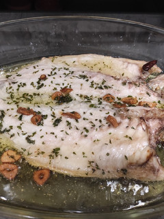 Una foto de Lubina al horno